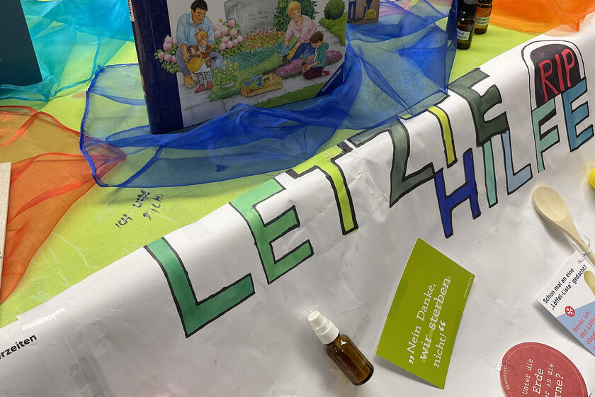 Projektwoche in der HBS in Rodgau - Letzte Hilfe für Kids