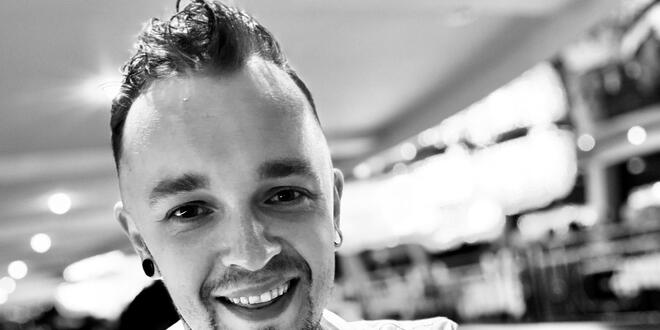 Portraitfoto Jonas Katzensteiner 