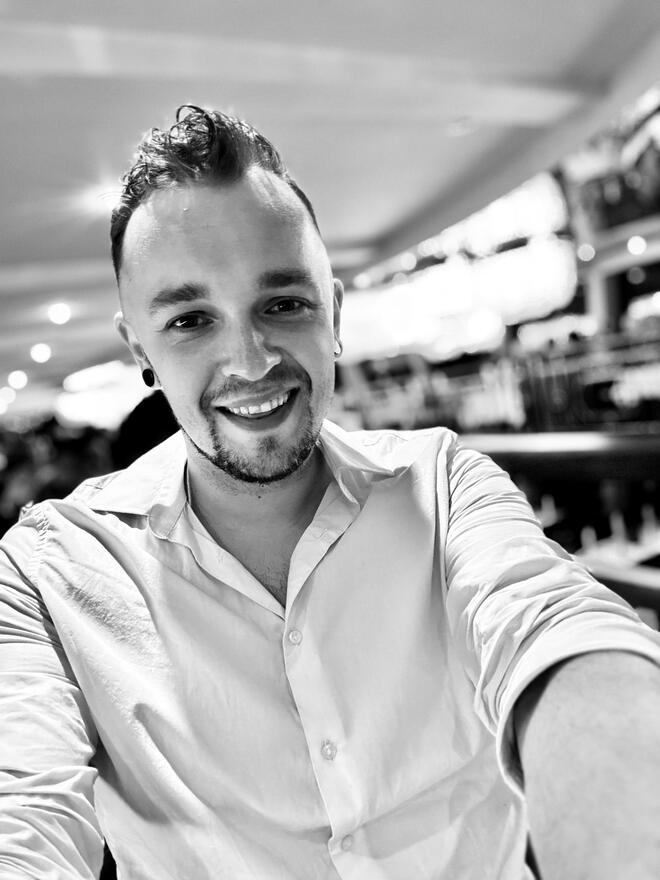 Portraitfoto Jonas Katzensteiner 