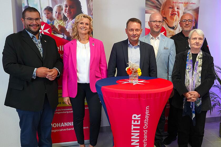 Foto von der Einweihung der Küche der Johanniter