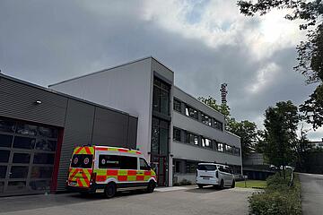 Hintere Ansicht der Johanniter-Geschäftsstelle in Augsburg