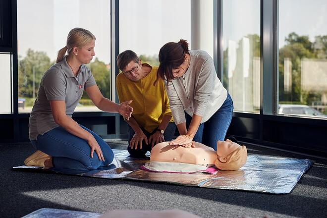 Die Erste-Hilfe-Ausbildung der Johanniter vermittelt alle notwendigen Grundlagen. 