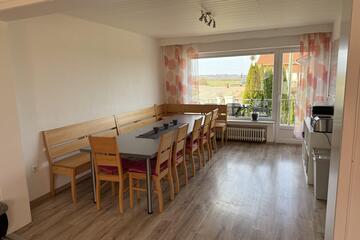 Intensivpädagogische Jugendwohngruppe Liesenich: Esszimmer