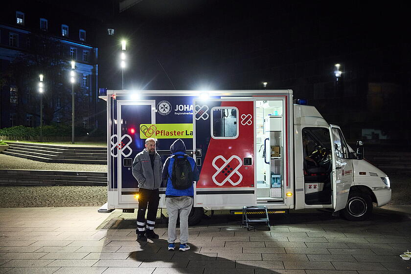 PflasterLaster im Nachteinsatz