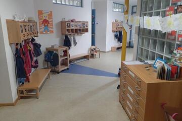 Garderobe Johanniter-Krabbelstube Zeitlarn