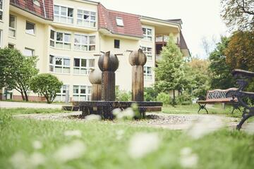 Brunnen vor dem Johanniterhaus "Am Mariannenpark" Leipzig