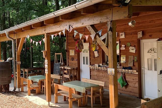 Foto Hütte Waldkindergarten „Märchenzwerge“