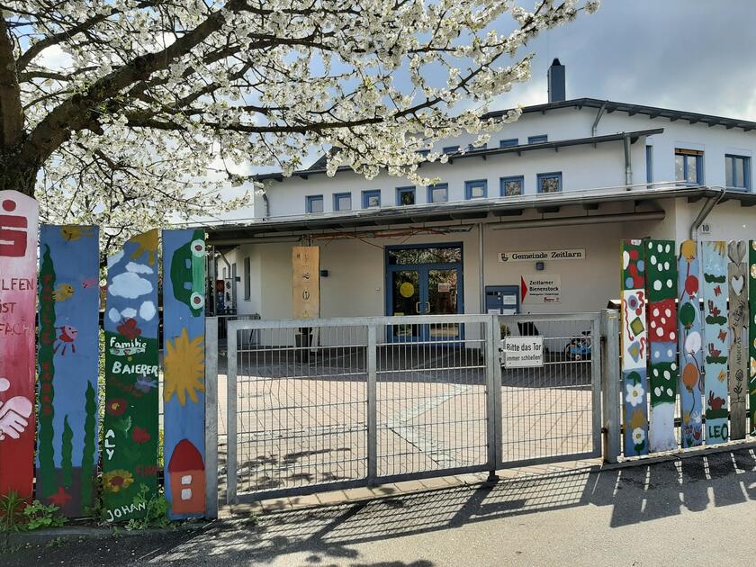 Eingang Johanniter-Krabbelstube Zeitlarn