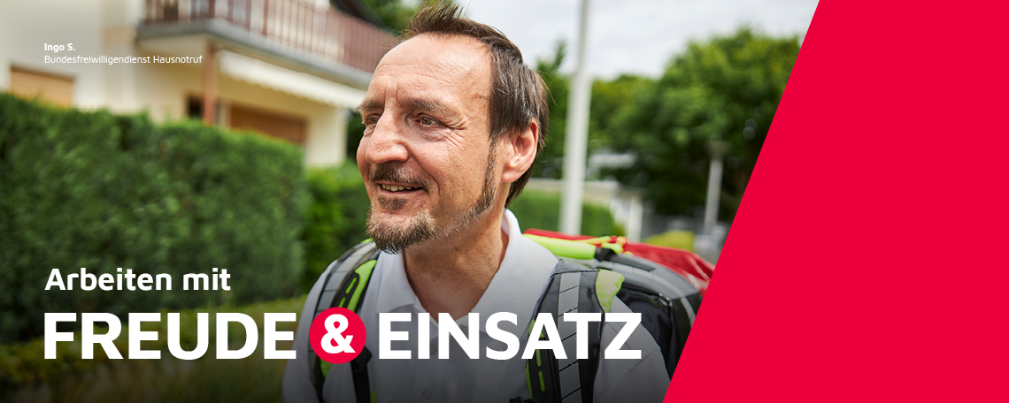 Ein BFDler der Johanniter im Bereich Hausnotruf.